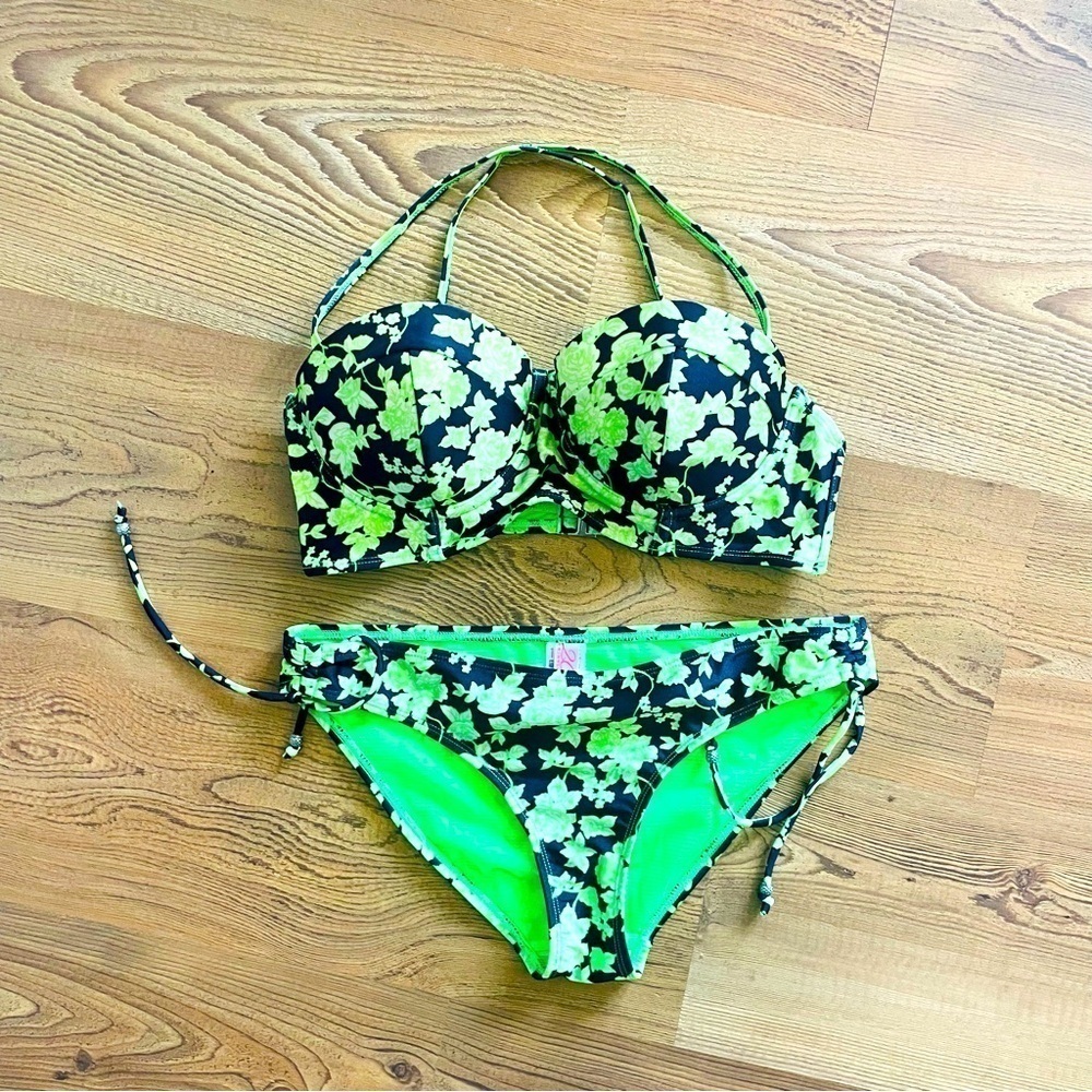 2 Chillies swimwear Australlia bikini size 8 neon green floral summer beach sexy